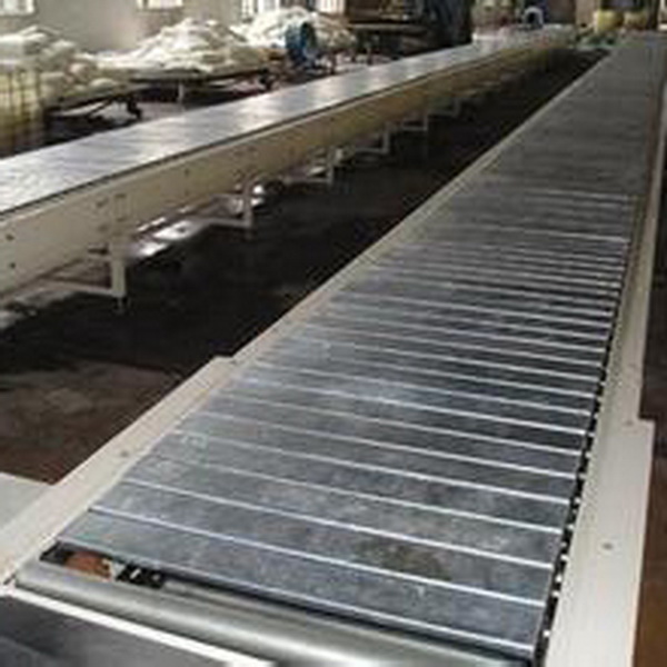 板鏈輸送機(jī)